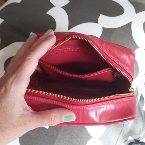 Beautiful Vintage Red CHANEL TOILETRY MAKEUP POUCH CASE Authentic - Picture 7 of 12